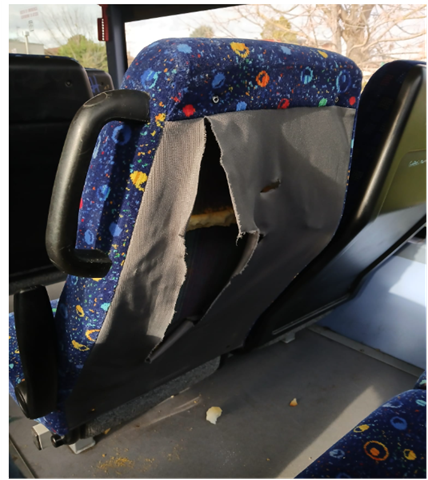 barga bus vandalizzato sedile 19112025